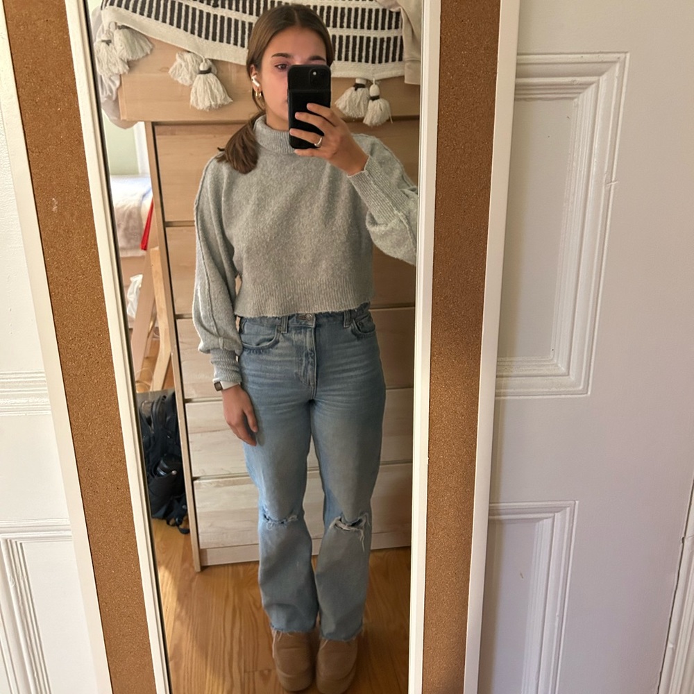 Urban Outfitters Turtleneck Cropped Sweater